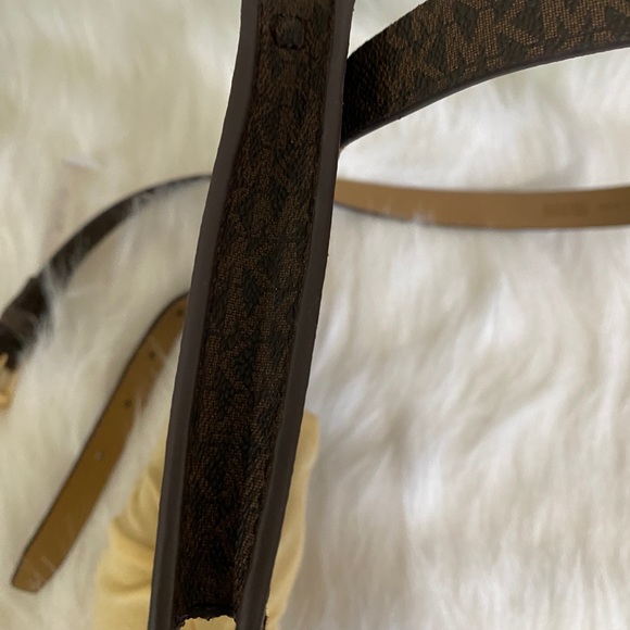 Michael Kors Mk Signature Sleek Fanny Pack Belt Wallet Waist Bag Chocolate - Picture 11 of 13